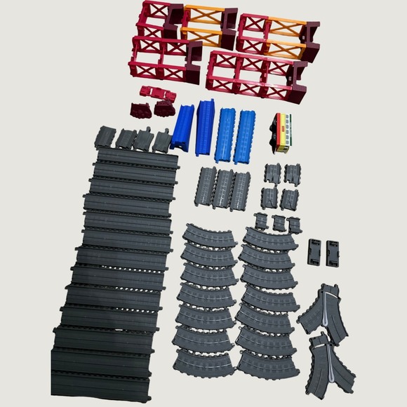 Thomas & Friends Other - Thomas Train Track Mattel LOT 86 Pieces 16' plus Flora engine 09' train car